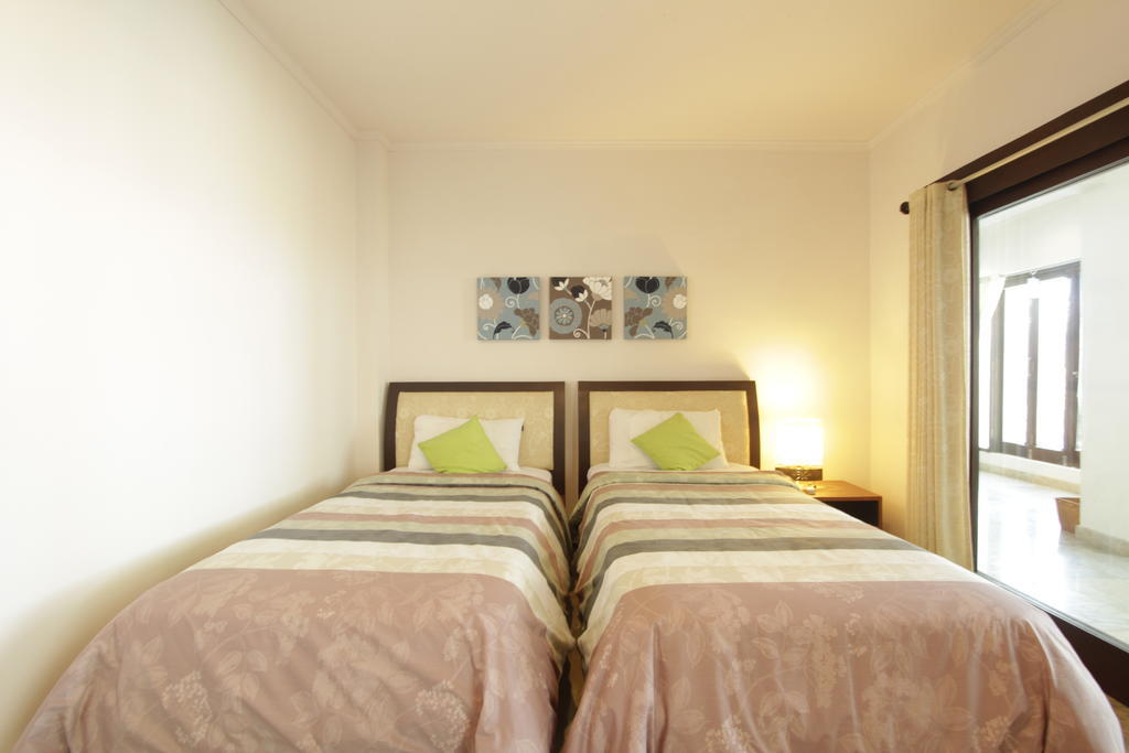 Alit Beach Resort And Villas Санур Экстерьер фото