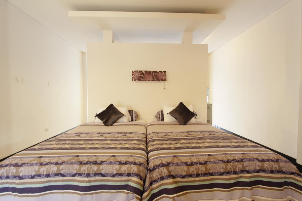 Alit Beach Resort And Villas Санур Номер фото