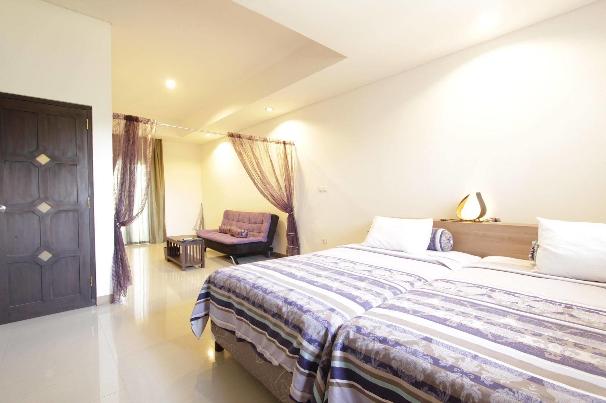 Alit Beach Resort And Villas Санур Экстерьер фото