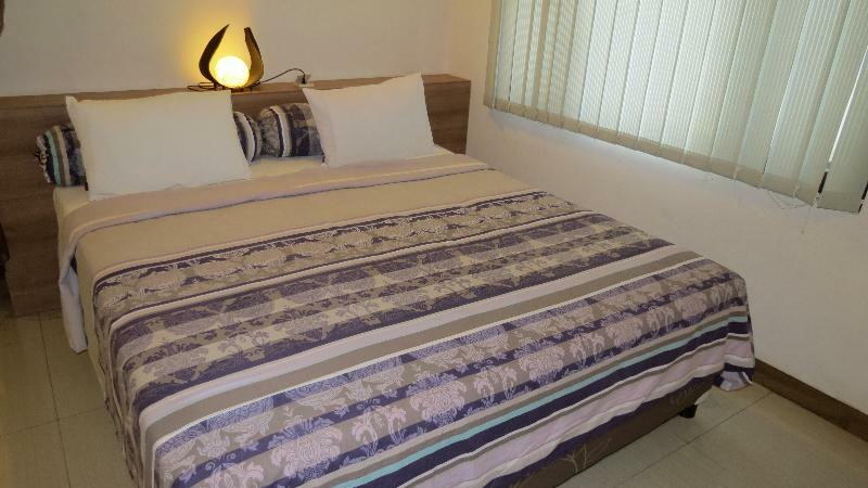 Alit Beach Resort And Villas Санур Экстерьер фото